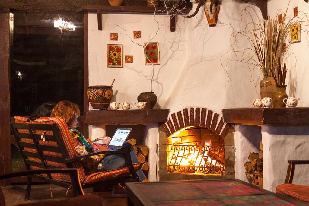 Mayak Resort Kam'yani Potoky Esterno foto