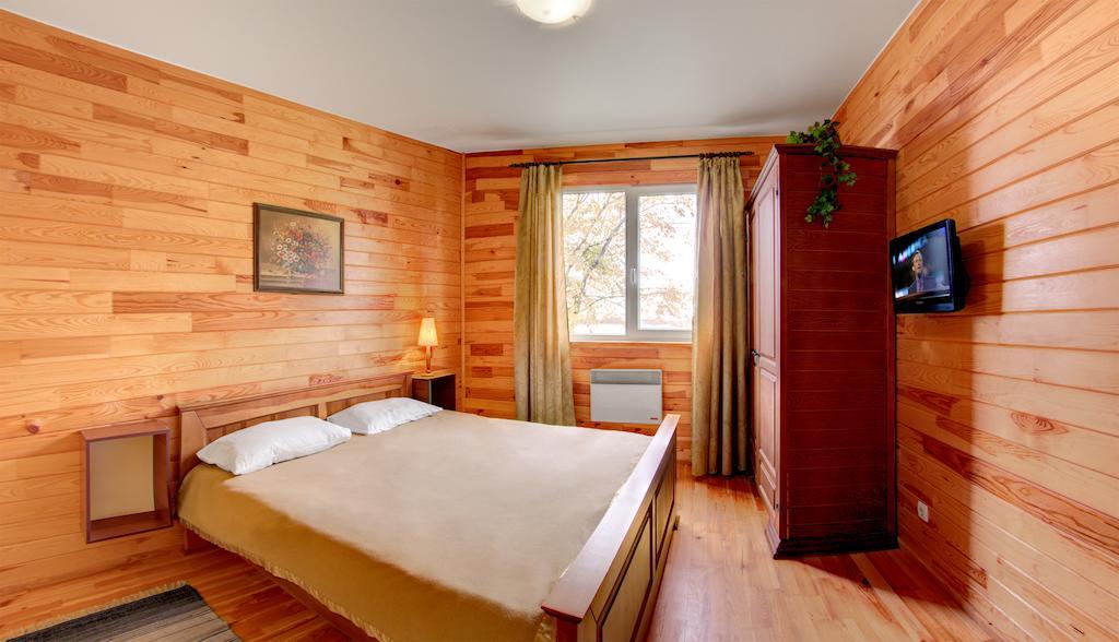 Mayak Resort Kam'yani Potoky Camera foto